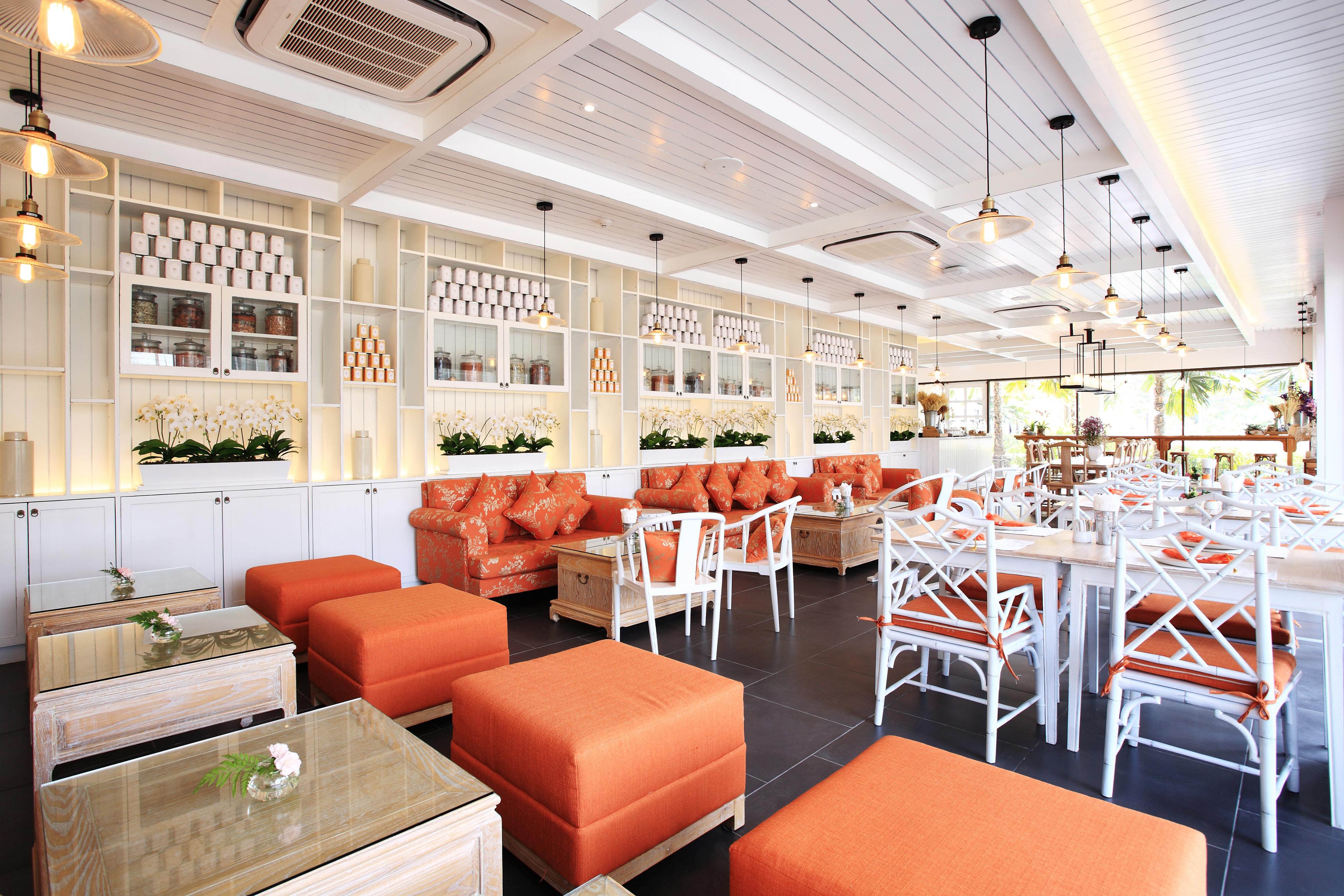 Proud Phuket, Naiyang Beach Exterior foto